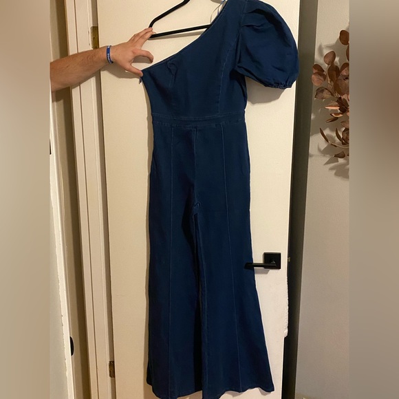 Denim Bell Sleeve romper - Picture 2 of 5